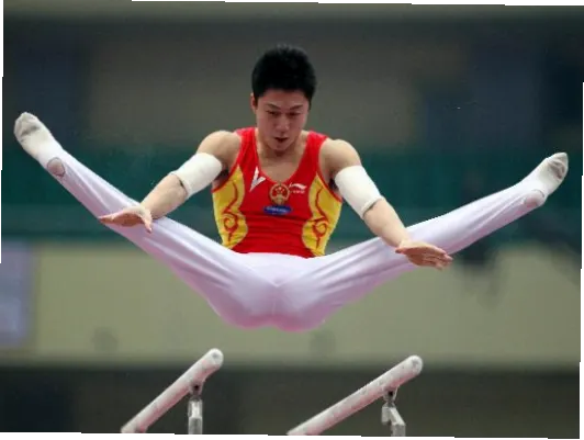 体操李小鹏跳